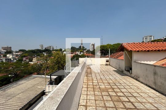 Vista da casa 1 de casa para alugar com 6 quartos, 120m² em Alto da Lapa, São Paulo