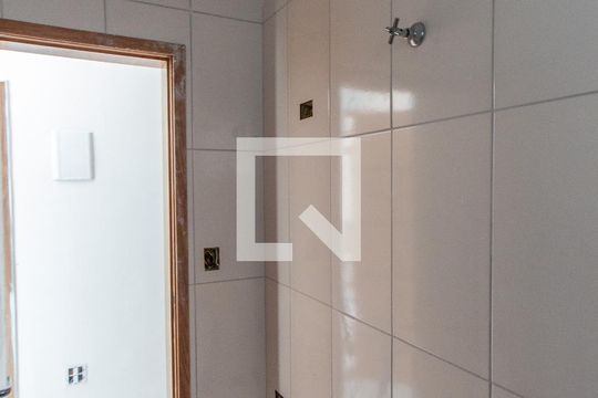 Banheiro de apartamento à venda com 2 quartos, 38m² em Guapira, São Paulo
