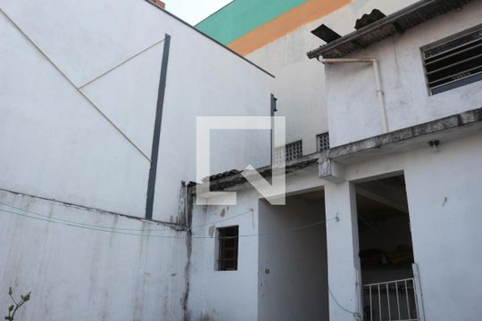 Quintal de casa à venda com 2 quartos, 110m² em Santa Paula, São Caetano do Sul