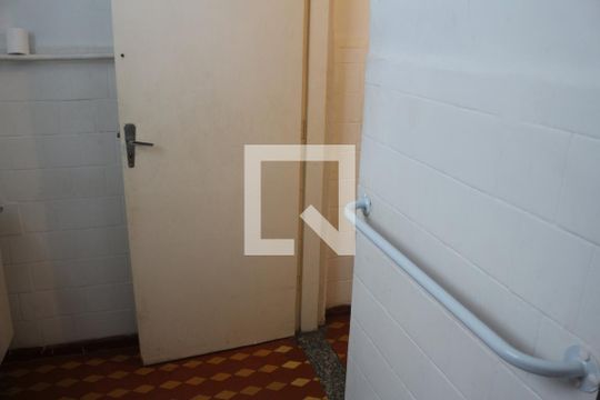 Banheiro 1 de casa à venda com 2 quartos, 110m² em Santa Paula, São Caetano do Sul