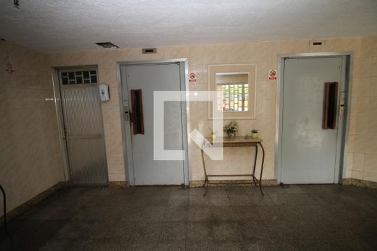 Área comum de apartamento à venda com 2 quartos, 47m² em Olaria, Rio de Janeiro