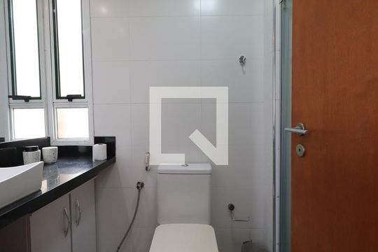 Banheiro da Suíte de apartamento para alugar com 3 quartos, 71m² em Jardim Palma Travassos, Ribeirão Preto
