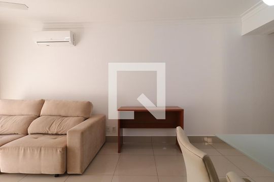 Sala de apartamento para alugar com 3 quartos, 71m² em Jardim Palma Travassos, Ribeirão Preto