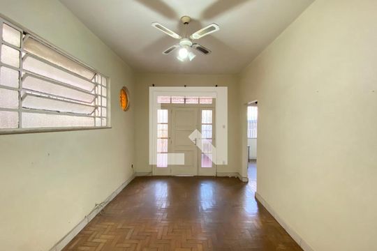 Sala de casa à venda com 6 quartos, 200m² em Todos Os Santos, Rio de Janeiro