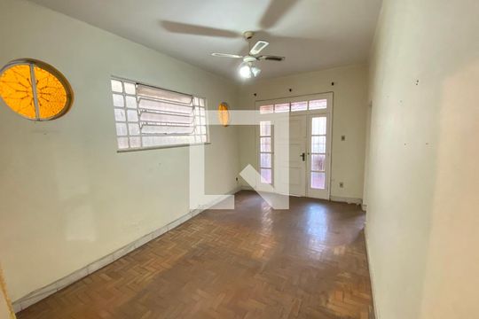Sala de casa à venda com 6 quartos, 200m² em Todos Os Santos, Rio de Janeiro