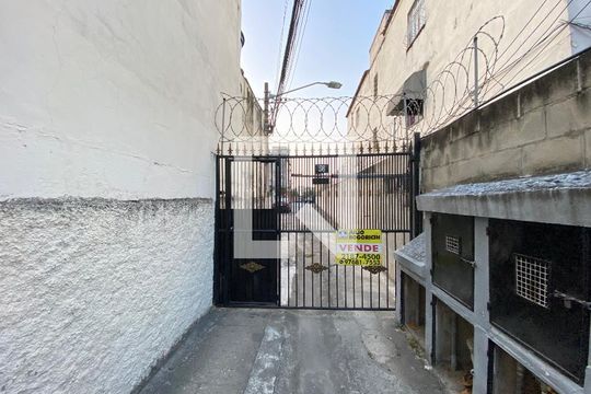 Fachada de casa à venda com 6 quartos, 200m² em Todos Os Santos, Rio de Janeiro
