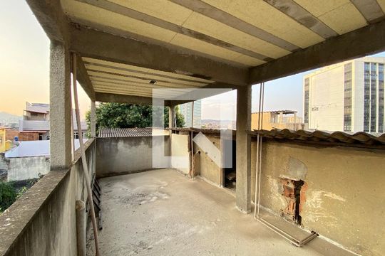 Terraço de casa à venda com 6 quartos, 200m² em Todos Os Santos, Rio de Janeiro