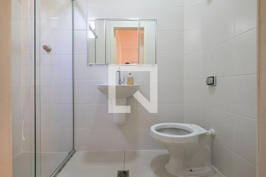 Suíte - Banheiro de casa para alugar com 3 quartos, 250m² em Vila Madalena, São Paulo