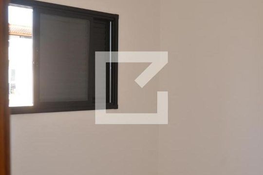 Quarto de apartamento à venda com 2 quartos, 100m² em Vila Scarpelli, Santo André