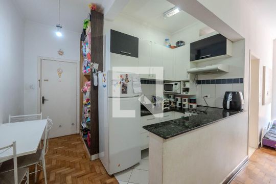 Cozinha de kitnet/studio à venda com 1 quarto, 39m² em Centro, São Paulo