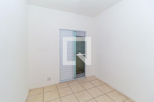 Quarto 2 de casa à venda com 2 quartos, 150m² em Chácara Seis de Outubro, São Paulo