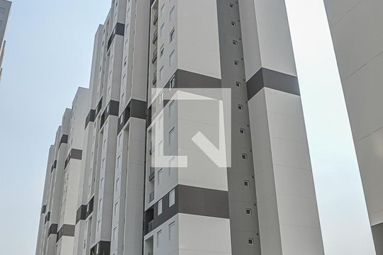 Fachada do bloco de apartamento para alugar com 2 quartos, 50m² em Rudge Ramos, São Bernardo do Campo