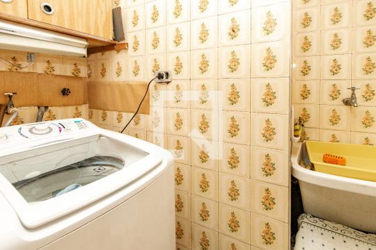 Lavanderia de apartamento à venda com 3 quartos, 77m² em Jardim Santo Antônio, São Paulo