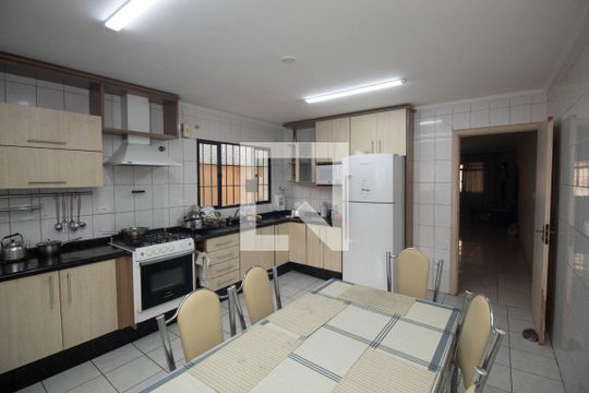 Cozinha de casa à venda com 3 quartos, 400m² em Vila Gustavo, São Paulo