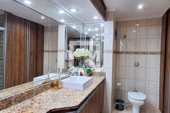 Banheiro de apartamento à venda com 3 quartos, 118m² em Barcelona, São Caetano do Sul