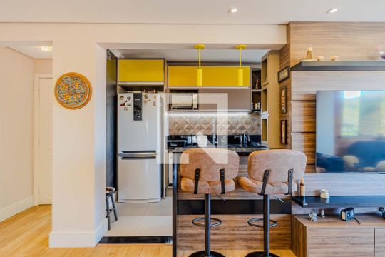 Cozinha e Área de Serviço de apartamento à venda com 3 quartos, 89m² em Nonoai, Porto Alegre