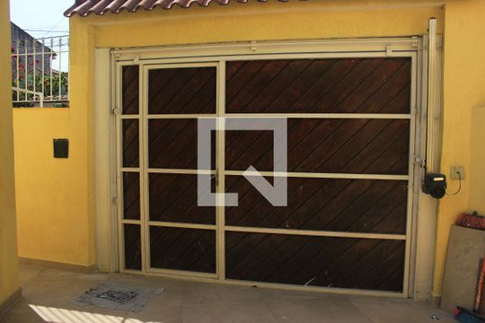 Garagem de casa à venda com 3 quartos, 127m² em Vila Augusta, Guarulhos