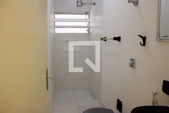 Banheiro de casa à venda com 3 quartos, 127m² em Vila Augusta, Guarulhos