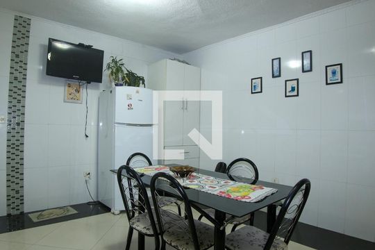 Cozinha de casa à venda com 3 quartos, 240m² em Chácara Mafalda, São Paulo