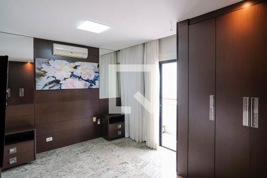 Suíte de apartamento à venda com 3 quartos, 165m² em Santo Antônio, São Caetano do Sul