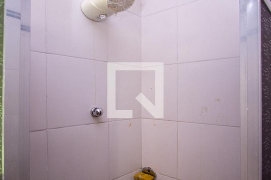 Banheiro de casa para alugar com 2 quartos, 67m² em Fonseca, Niterói