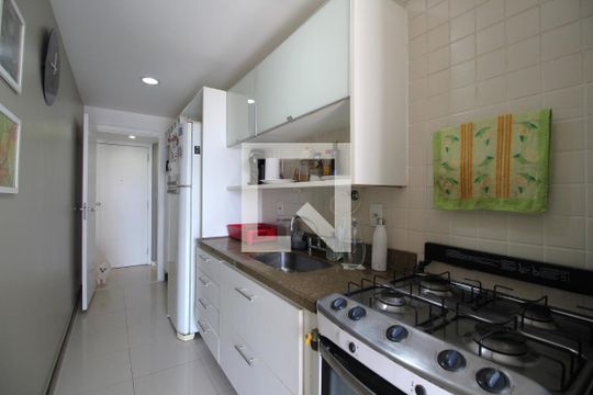 Cozinha de apartamento à venda com 2 quartos, 76m² em Jacarepaguá, Rio de Janeiro