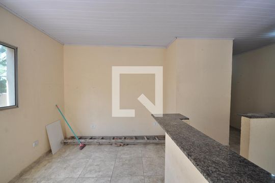 Sala de casa para alugar com 2 quartos, 80m² em Chácara São João, São Paulo