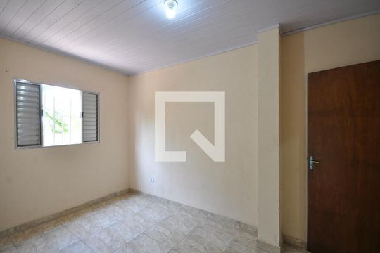 Quarto 2 de casa para alugar com 2 quartos, 80m² em Chácara São João, São Paulo