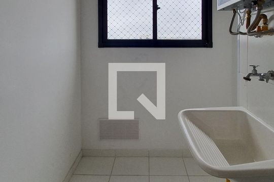 Área de Serviço de apartamento para alugar com 2 quartos, 45m² em Taboão, São Bernardo do Campo