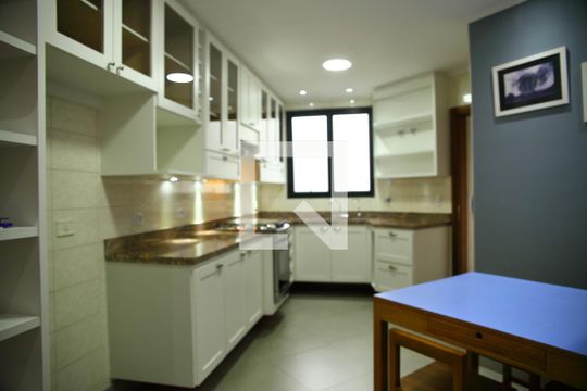 Cozinha  de apartamento à venda com 4 quartos, 124m² em Centro, São Bernardo do Campo