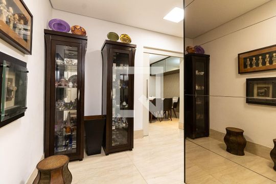 Entrada de apartamento à venda com 3 quartos, 141m² em Vila da Saúde, São Paulo