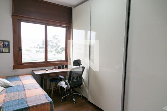 Quarto 1 de apartamento à venda com 2 quartos, 77m² em Rio Branco, Porto Alegre