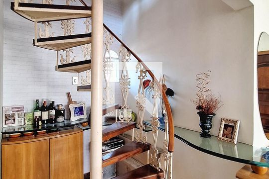Sala de apartamento à venda com 4 quartos, 230m² em Cubango, Niterói