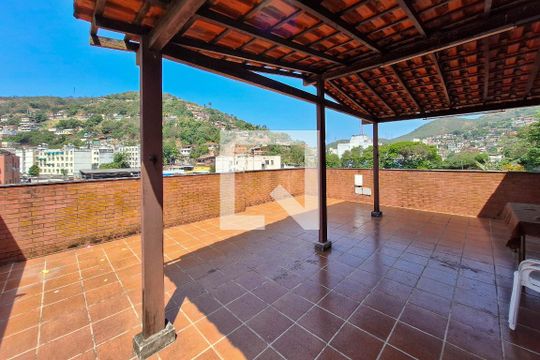 Cobertura de apartamento à venda com 4 quartos, 230m² em Cubango, Niterói