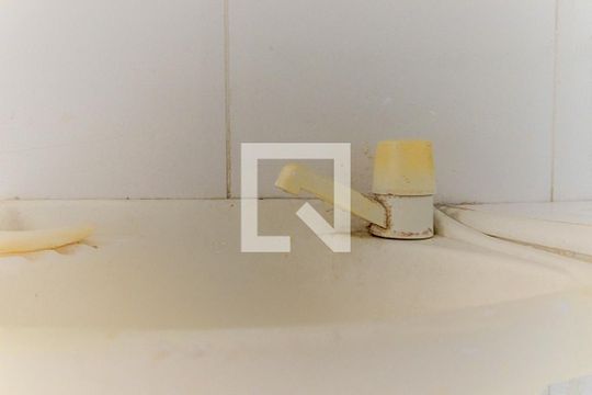 Kitnet/Studio à venda com 1 quarto, 28m² em Santa Ifigênia, São Paulo