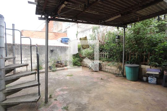 Quintal de casa à venda com 3 quartos, 170m² em Vila Ivg, São Paulo