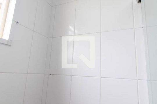 Banheiro Social de apartamento para alugar com 3 quartos, 52m² em Iná, São José dos Pinhais