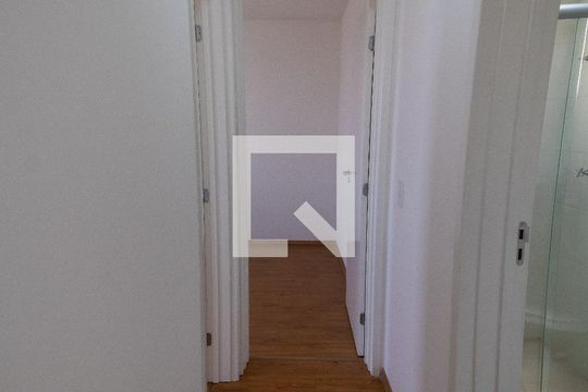 Corredor de apartamento à venda com 2 quartos, 45m² em Vila Tolstoi, São Paulo
