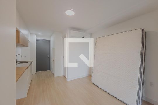 Studio de kitnet/studio para alugar com 1 quarto, 28m² em Sumaré, São Paulo
