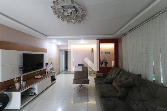 Sala de casa à venda com 4 quartos, 466m² em Engenho de Dentro, Rio de Janeiro