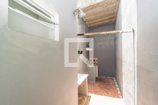 Área de Serviço de casa para alugar com 2 quartos, 120m² em Penha Circular, Rio de Janeiro