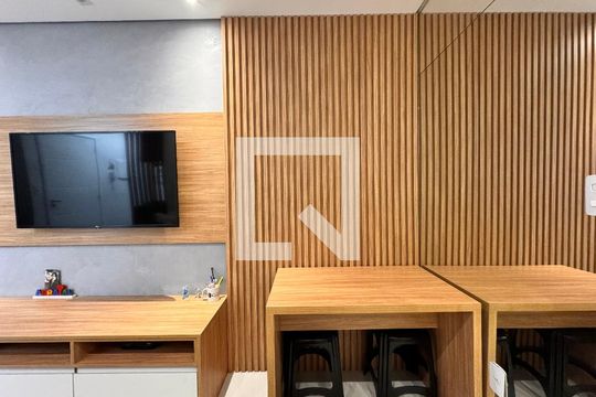 Sala de apartamento à venda com 2 quartos, 82m² em Cidade São Jorge, Santo André