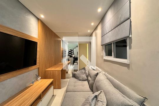 Sala de apartamento à venda com 2 quartos, 82m² em Cidade São Jorge, Santo André