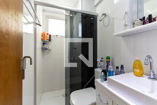 Banheiro de apartamento à venda com 2 quartos, 52m² em Cidade Nova Heliópolis, São Paulo
