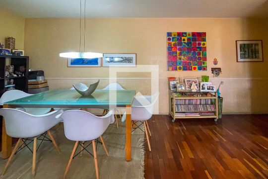 Sala de apartamento à venda com 3 quartos, 117m² em Pinheiros, São Paulo