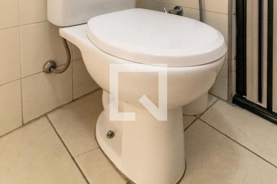 Banheiro de apartamento à venda com 1 quarto, 40m² em Moema, São Paulo