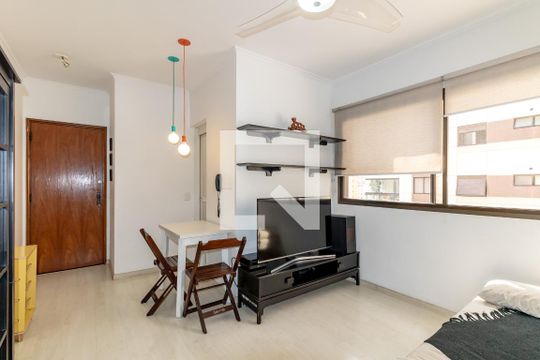 Apartamento à venda com 1 quarto, 40m² em Moema, São Paulo