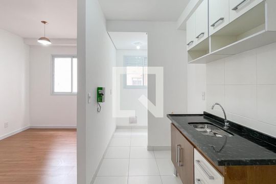 Cozinha de apartamento para alugar com 2 quartos, 45m² em Cooperativa, São Bernardo do Campo