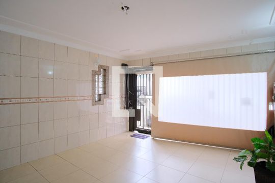 Garagem de casa à venda com 3 quartos, 180m² em Vila Carrão, São Paulo