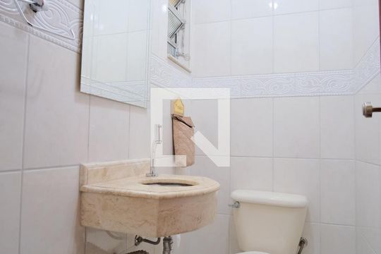 Lavabo de casa à venda com 3 quartos, 180m² em Vila Carrão, São Paulo